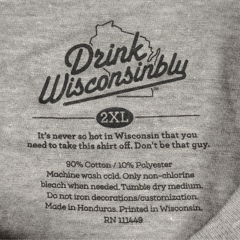 NWT Drink Wisconsinbly T Shirt Mens 2XL Gray Graphic Beer Blue Ribbon Wisconsin - Picture 4 of 15